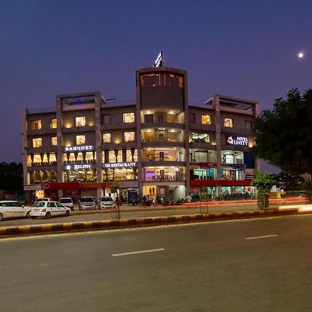Hotel Unity Ahmedabad Buitenkant foto