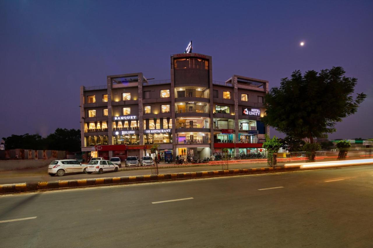 Hotel Unity Ahmedabad Buitenkant foto