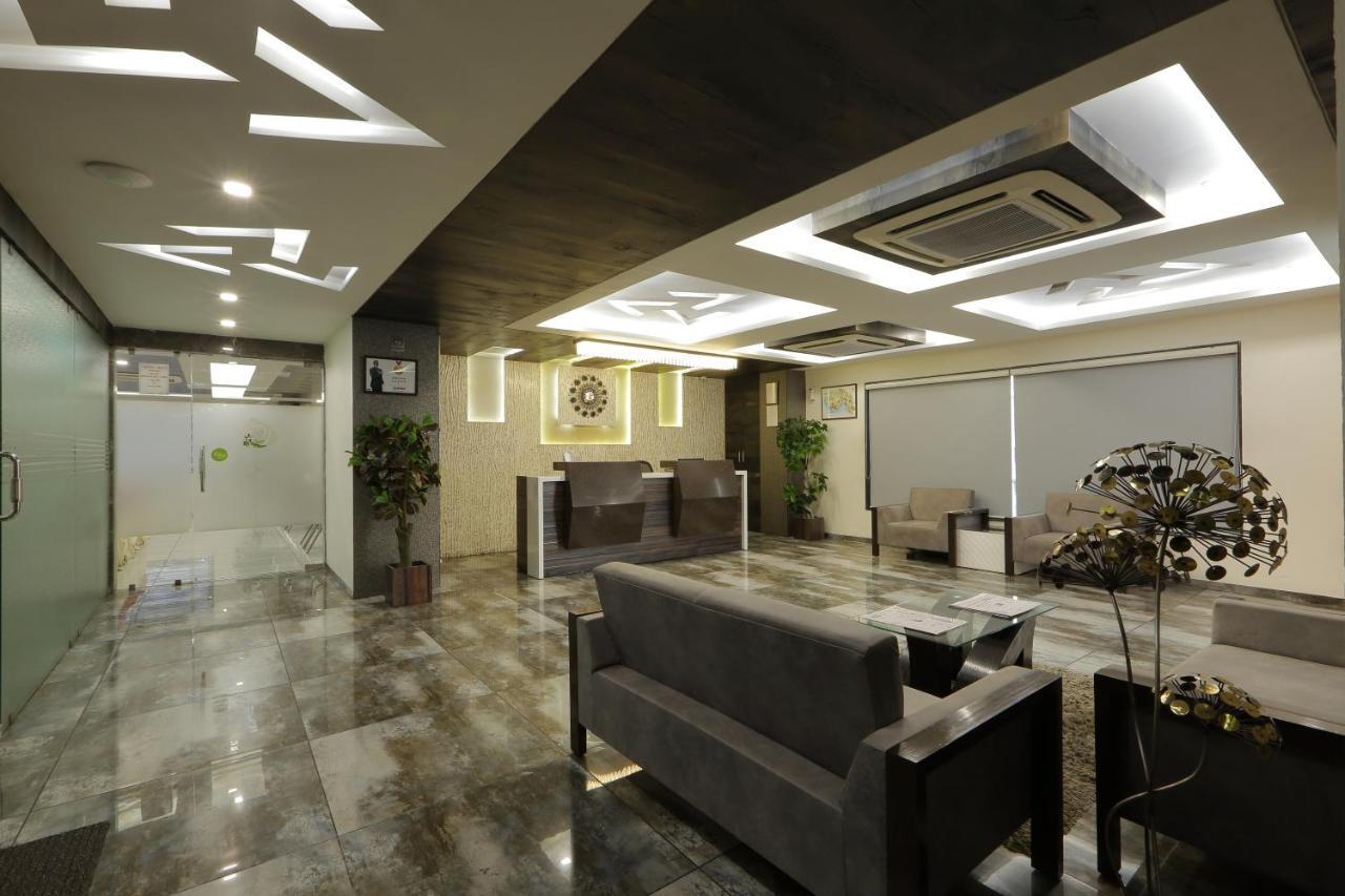 Hotel Unity Ahmedabad Buitenkant foto