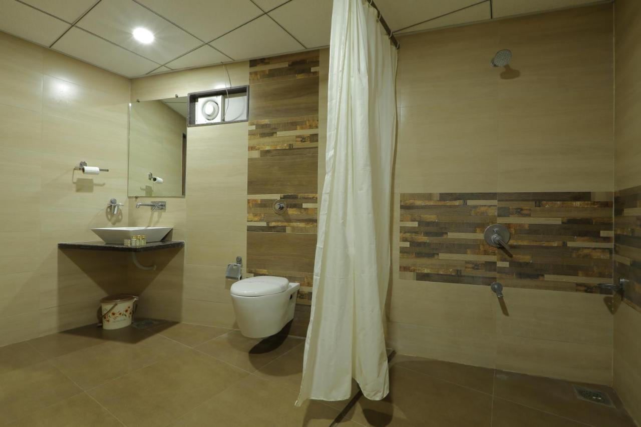 Hotel Unity Ahmedabad Buitenkant foto